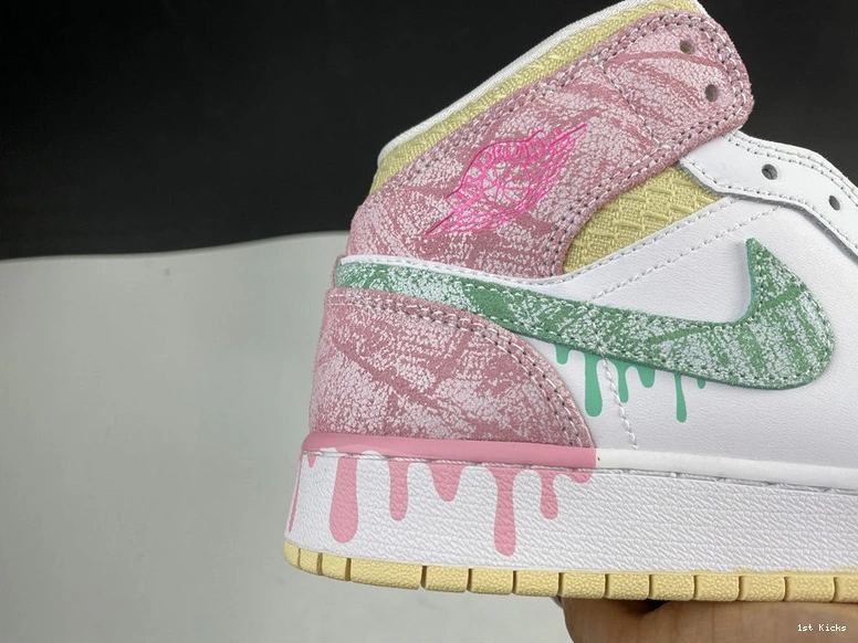 Paint DD1666-100 Drip (GS) Jordan 1 - Mid 0427